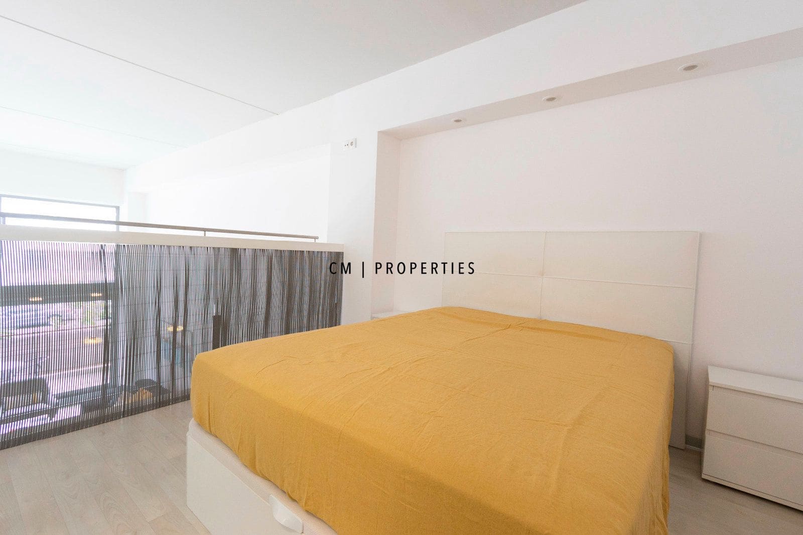 1 bedroom Flat for rent in Xirivella with garage - € 1,250 (Ref: 9536283)