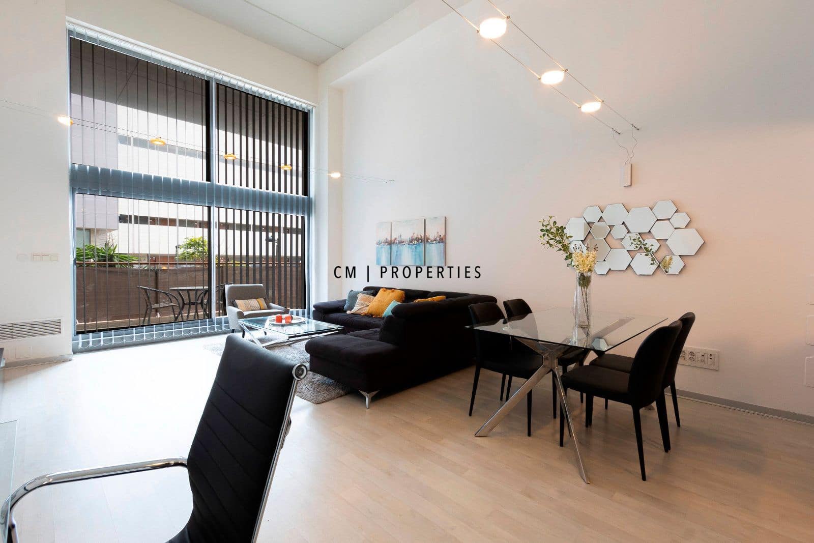 1 bedroom Flat for rent in Xirivella with garage - € 1,250 (Ref: 9536283)