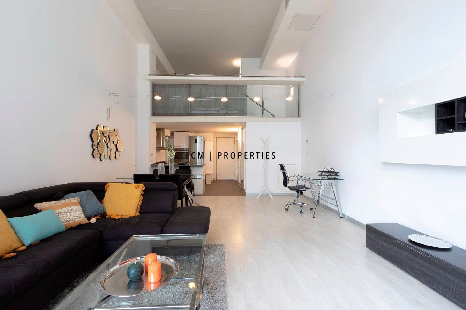 1 bedroom Flat for rent in Xirivella with garage - € 1,250 (Ref: 9536283)