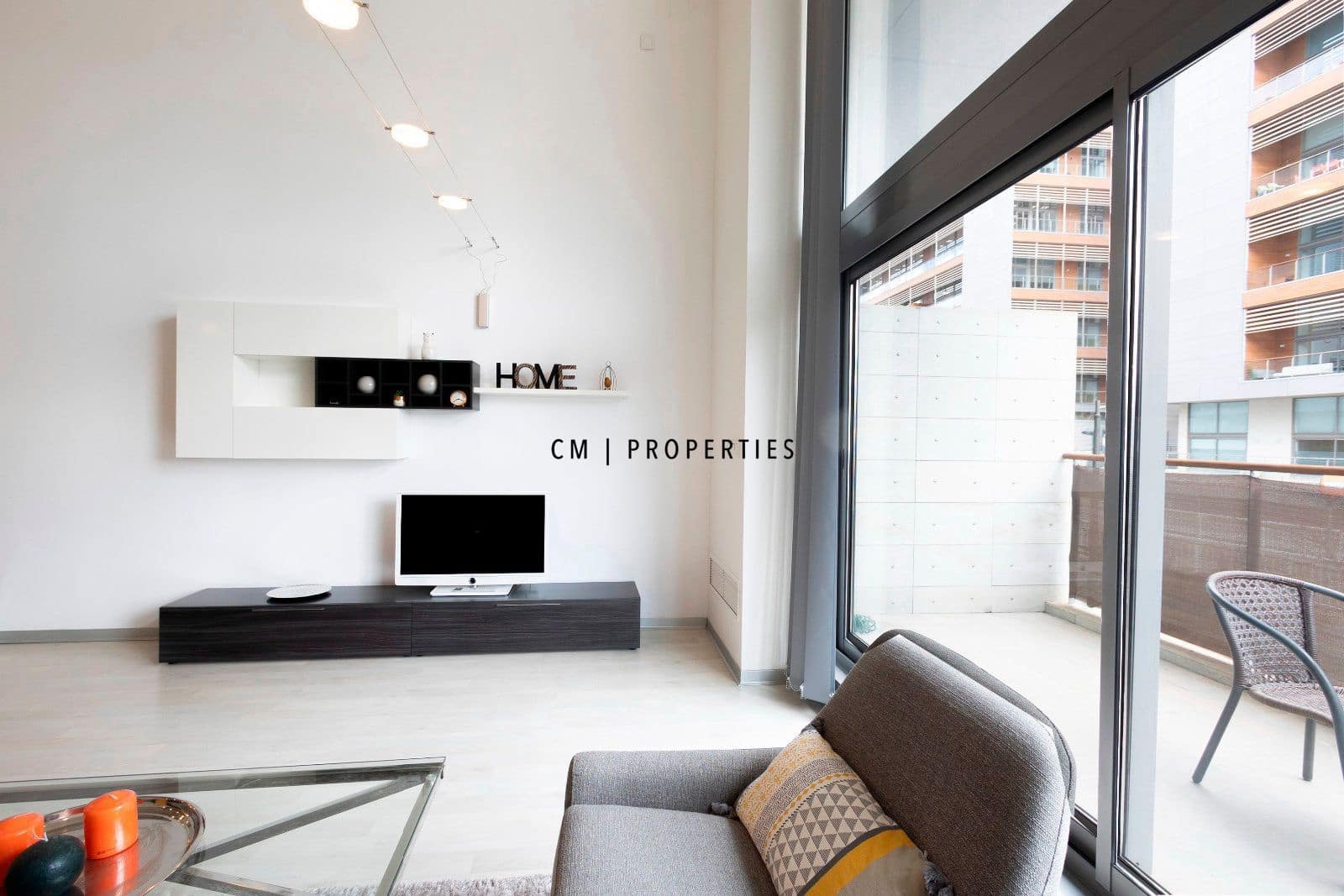 1 bedroom Flat for rent in Xirivella with garage - € 1,250 (Ref: 9536283)