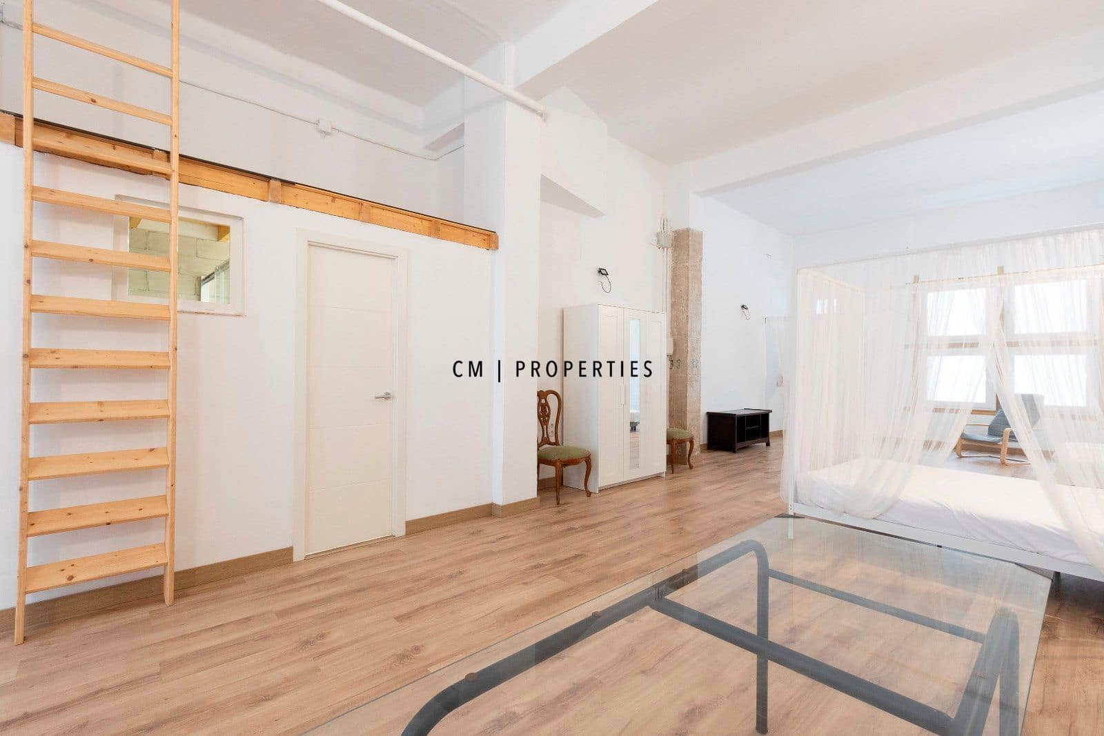 1 soveværelse Lejlighed til leje i Valencia by - € 990 (Ref: 9537109)