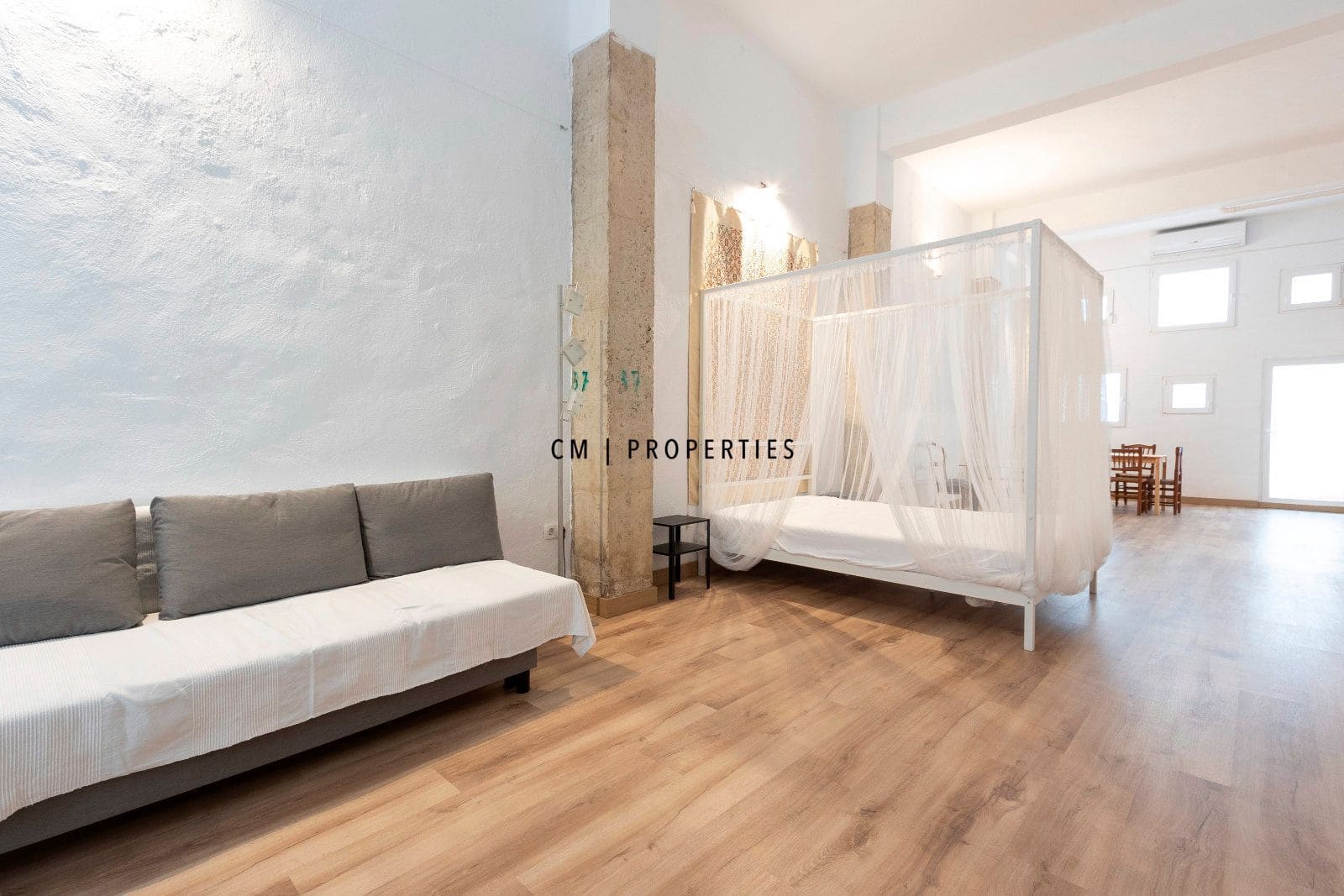 1 soveværelse Lejlighed til leje i Valencia by - € 990 (Ref: 9537109)