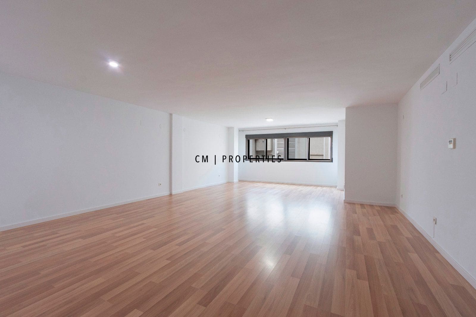 3 camera da letto Appartamento da affittare in Valencia citta con garage - 2.100 € (Rif: 9541863)