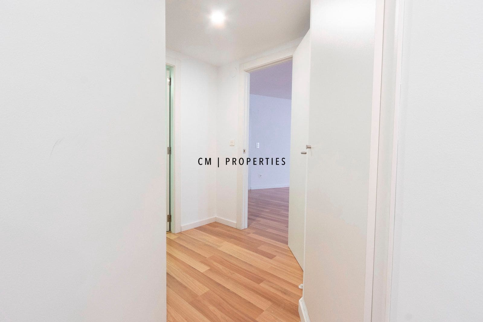 3 camera da letto Appartamento da affittare in Valencia citta con garage - 2.100 € (Rif: 9541863)