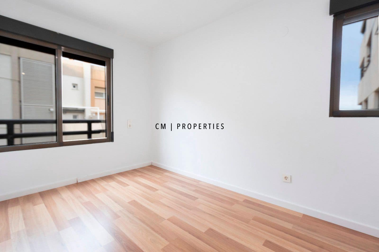 3 camera da letto Appartamento da affittare in Valencia citta con garage - 2.100 € (Rif: 9541863)