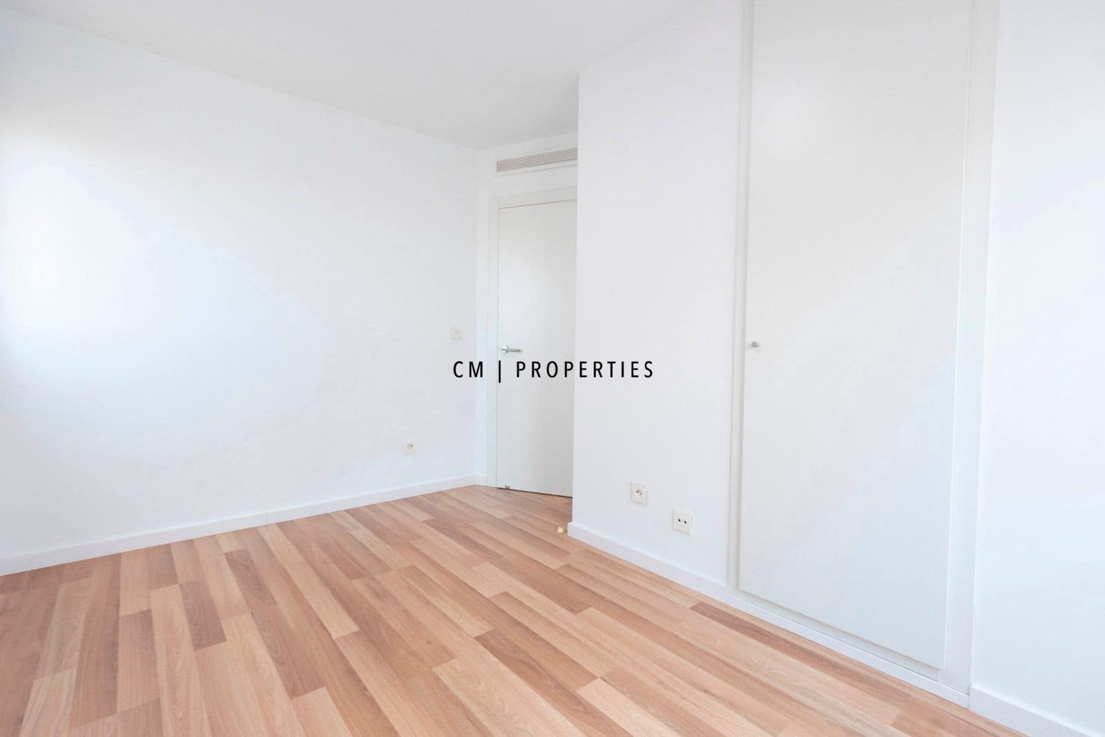 3 camera da letto Appartamento da affittare in Valencia citta con garage - 2.100 € (Rif: 9541863)