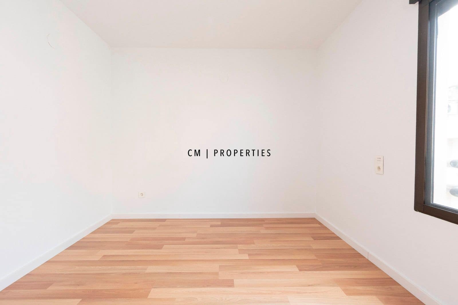 3 camera da letto Appartamento da affittare in Valencia citta con garage - 2.100 € (Rif: 9541863)