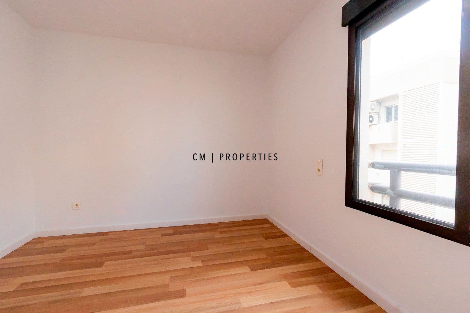 3 camera da letto Appartamento da affittare in Valencia citta con garage - 2.100 € (Rif: 9541863)