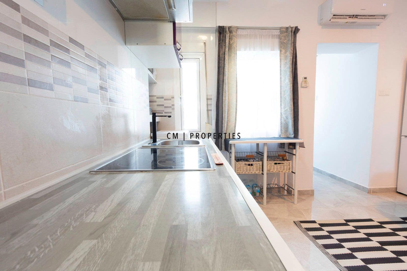 2 bedroom Flat for rent in Valencia city - € 1,150 (Ref: 9542501)