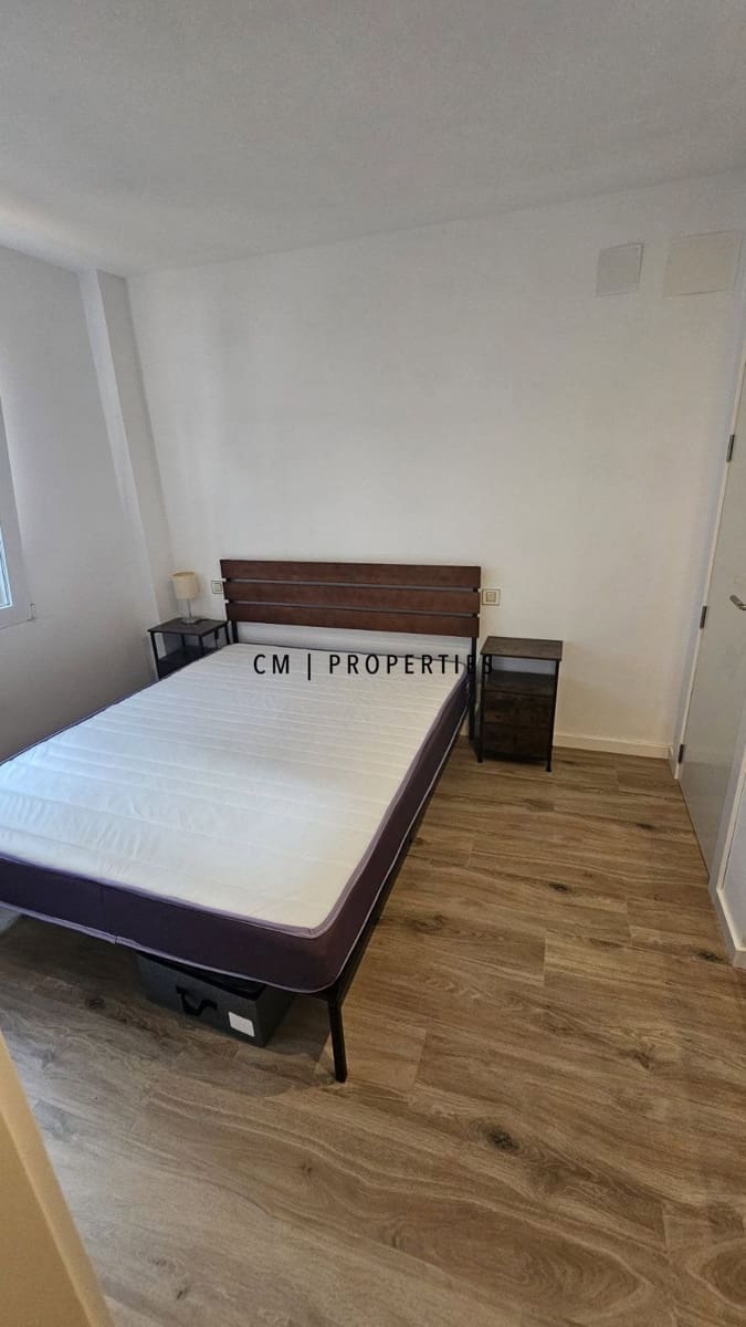 1 bedroom Penthouse for rent in Chiva with pool garage - € 1,250 (Ref: 9542502)