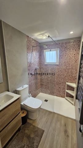 1 bedroom Penthouse for rent in Chiva with pool garage - € 1,250 (Ref: 9542502)