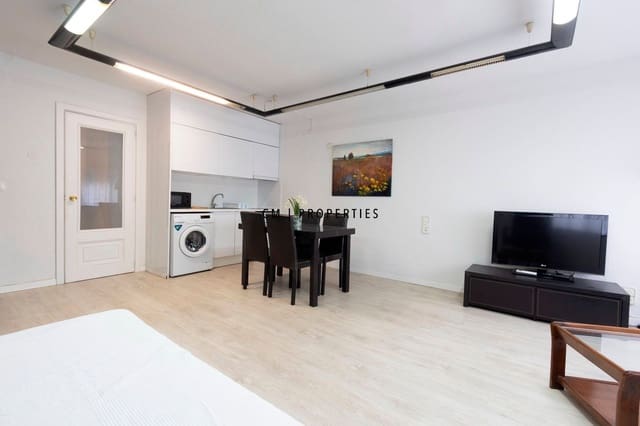 Appartement à louer à Ciutat Vella, Valence ville - 1 200 € (Ref: 9542651)