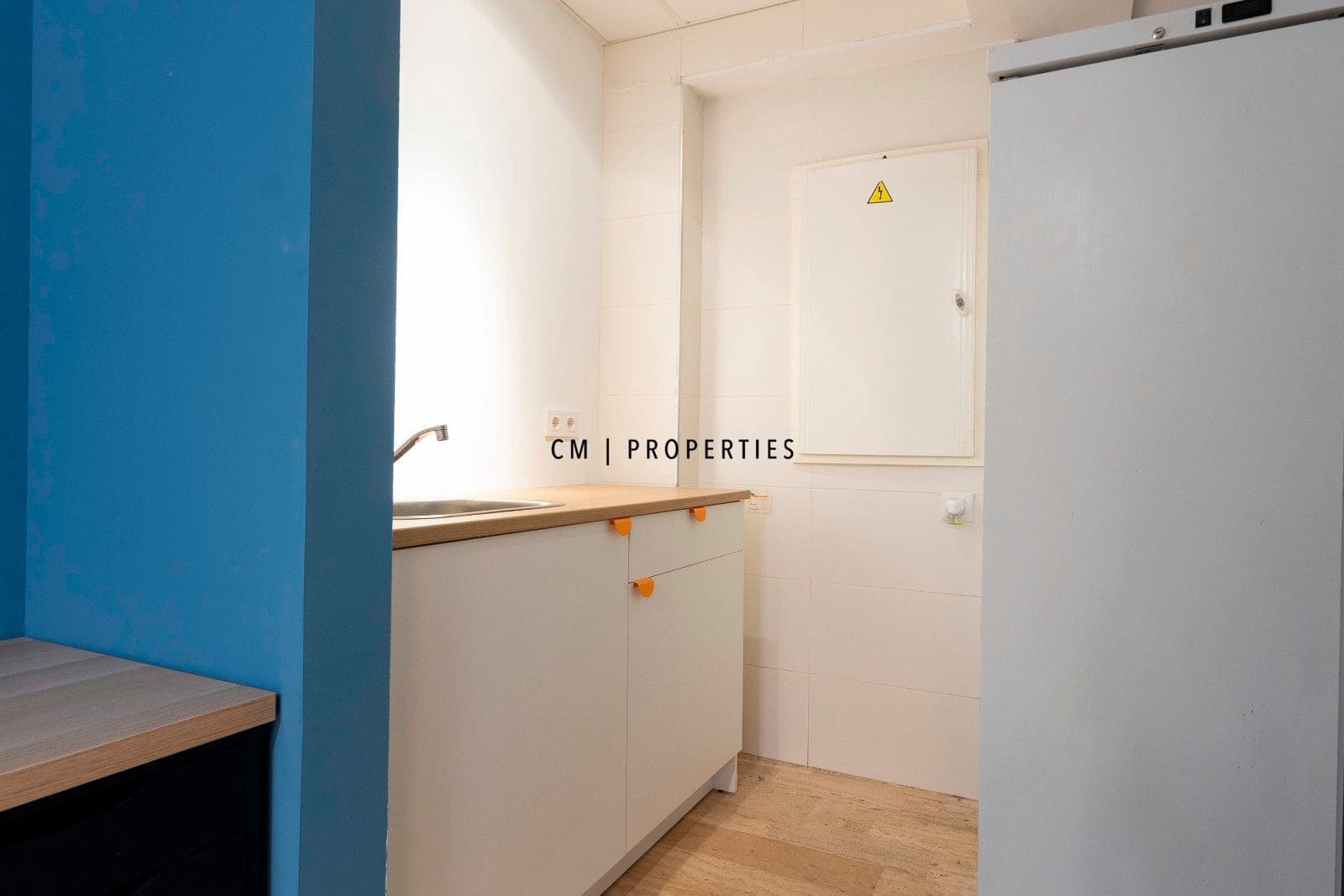 Bureau à louer à Valence ville - 1 150 € (Ref: 9543906)