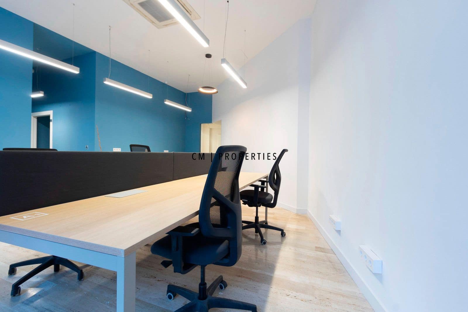 Bureau à louer à Valence ville - 1 150 € (Ref: 9543906)