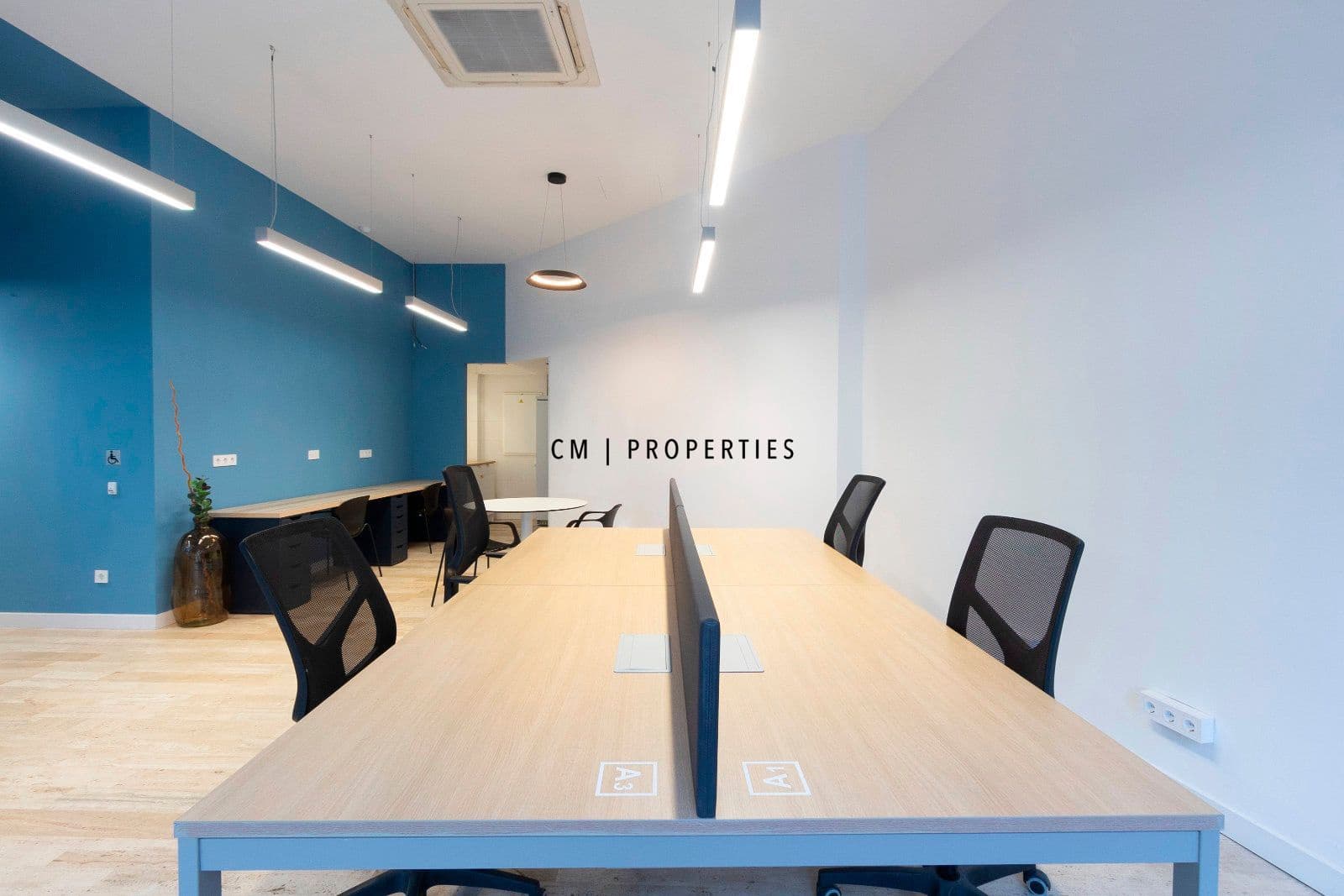 Bureau à louer à Valence ville - 1 150 € (Ref: 9543906)