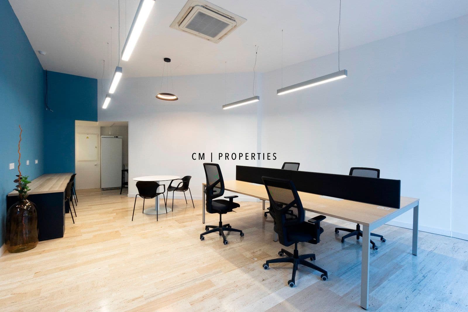 Bureau à louer à Valence ville - 1 150 € (Ref: 9543906)