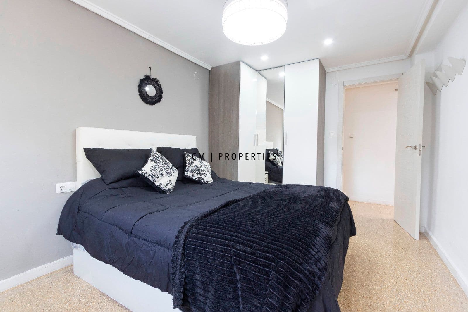 3 bedroom Flat for rent in Xirivella - € 1,500 (Ref: 9544031)