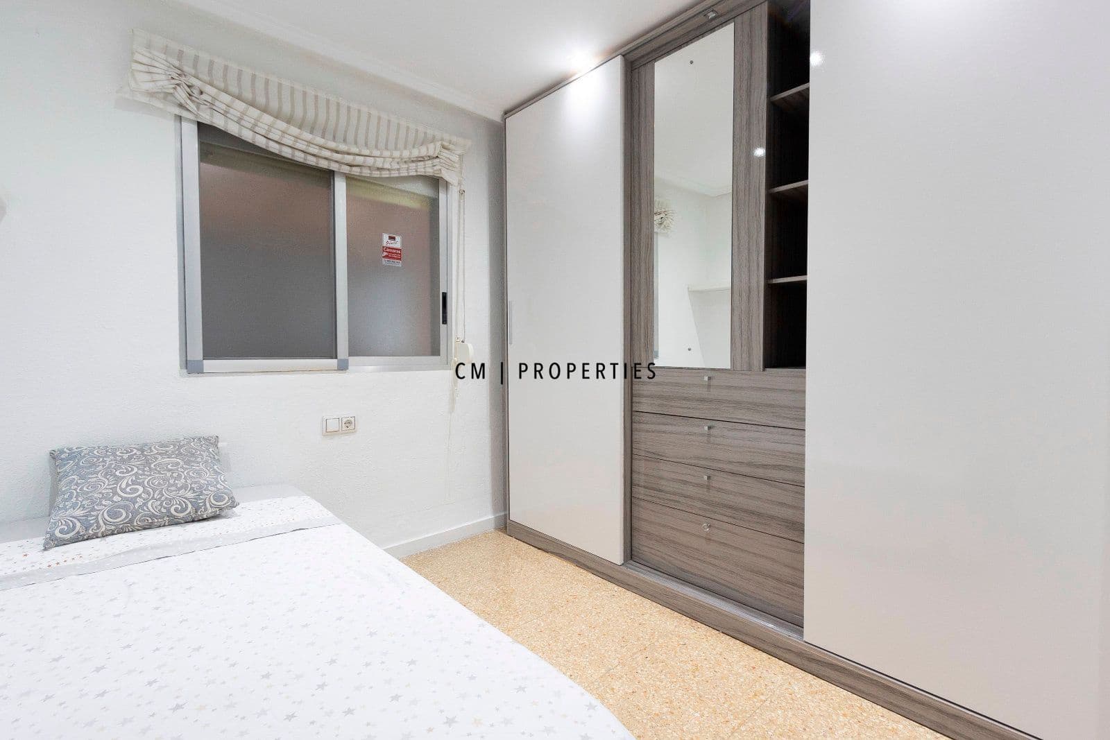 3 bedroom Flat for rent in Xirivella - € 1,500 (Ref: 9544031)