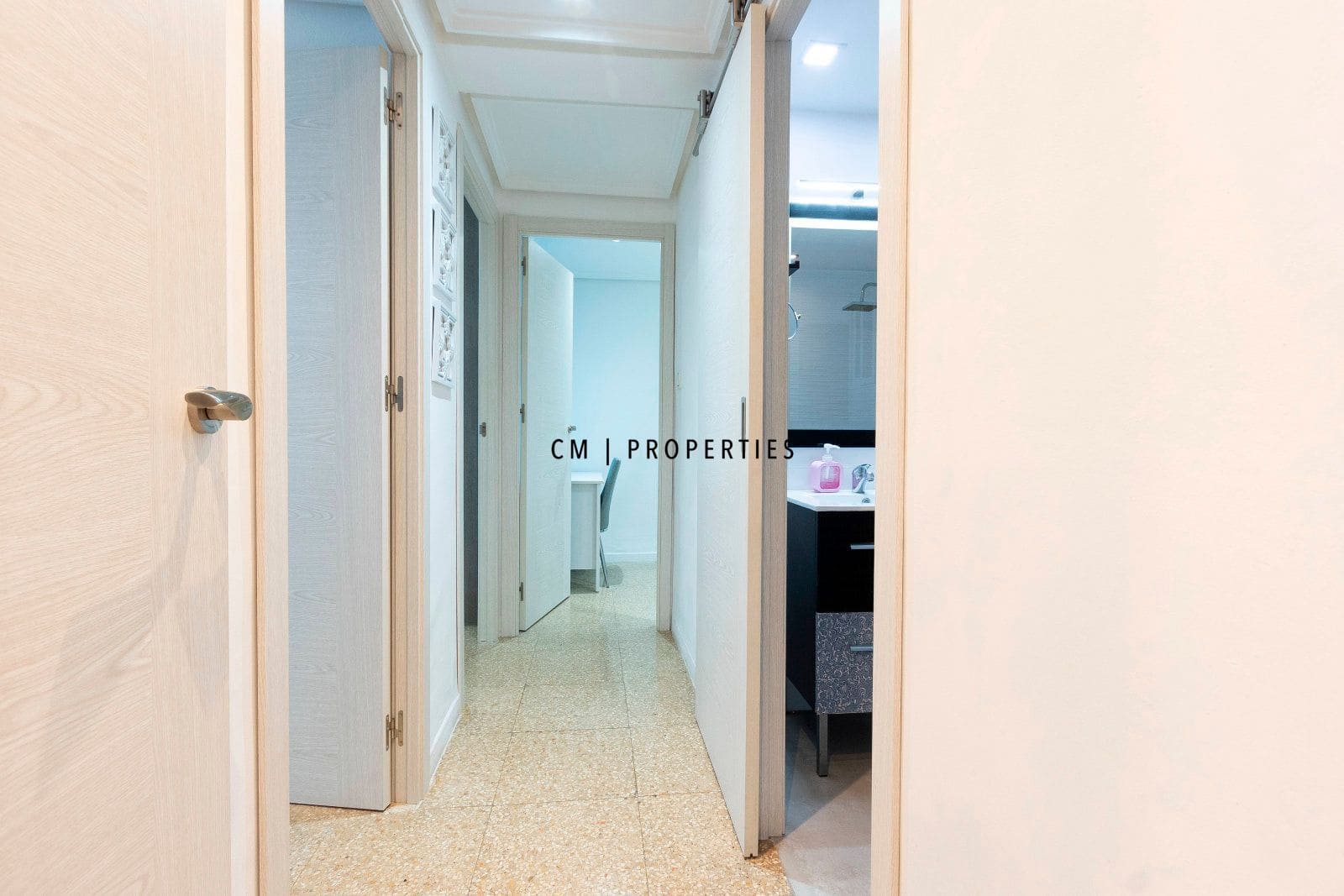 3 bedroom Flat for rent in Xirivella - € 1,500 (Ref: 9544031)