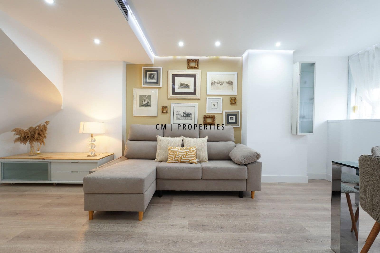 2 soverom Leilighet til leie i Valencia by - € 1 500 (Ref: 9544480)