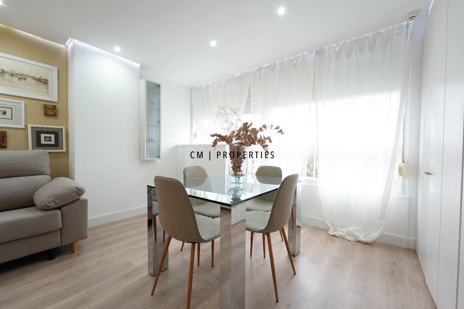 2 soverom Leilighet til leie i Valencia by - € 1 500 (Ref: 9544480)