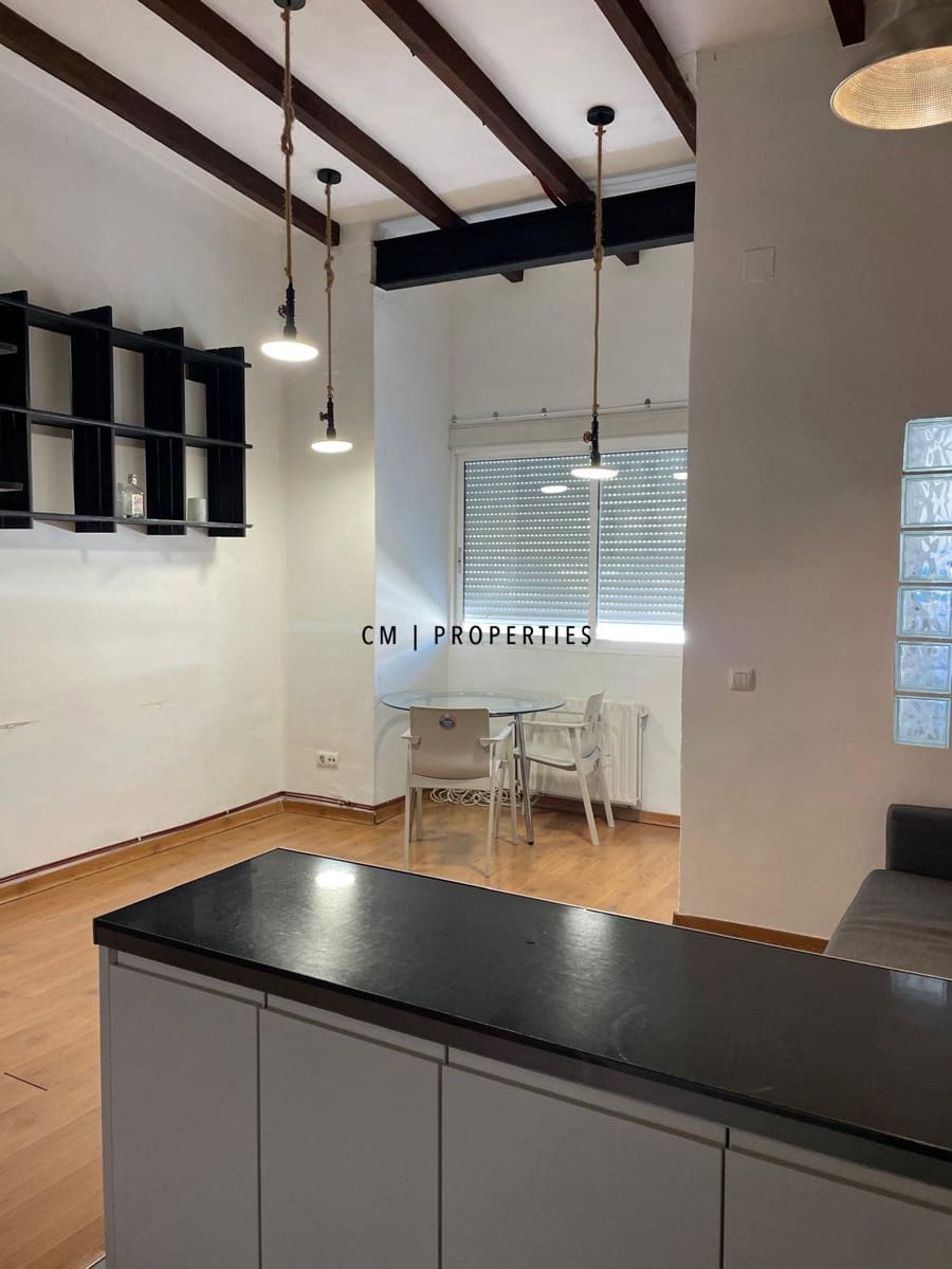 Ático de 2 habitaciones en València ciudad en alquiler - 1.350 € (Ref: 9544481)