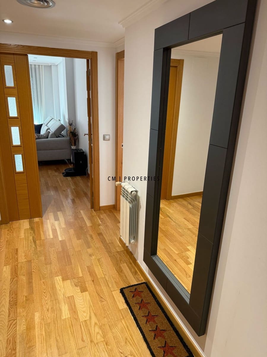 Appartement de 3 chambres à louer à Valence ville avec piscine garage - 2 700 € (Ref: 9548959)