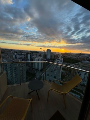 Appartement de 3 chambres à louer à Quatre Carreres, Valence ville avec piscine garage - 2 700 € (Ref: 9548959)