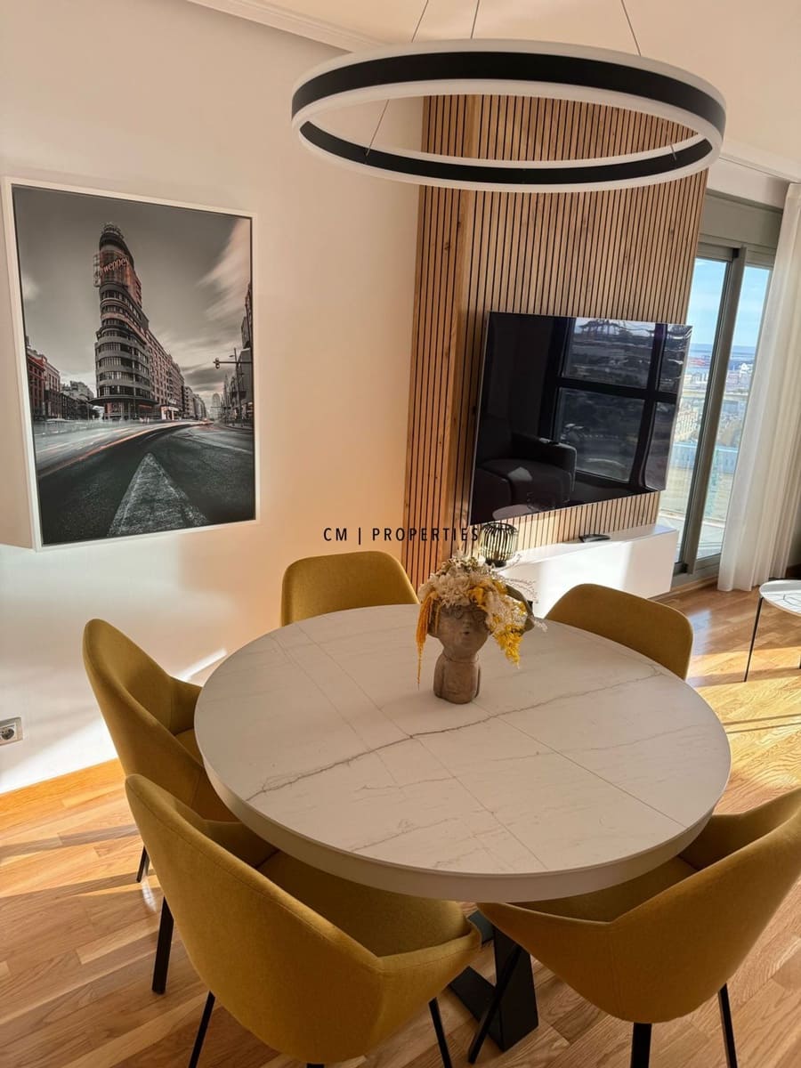 Appartement de 3 chambres à louer à Valence ville avec piscine garage - 2 700 € (Ref: 9548959)