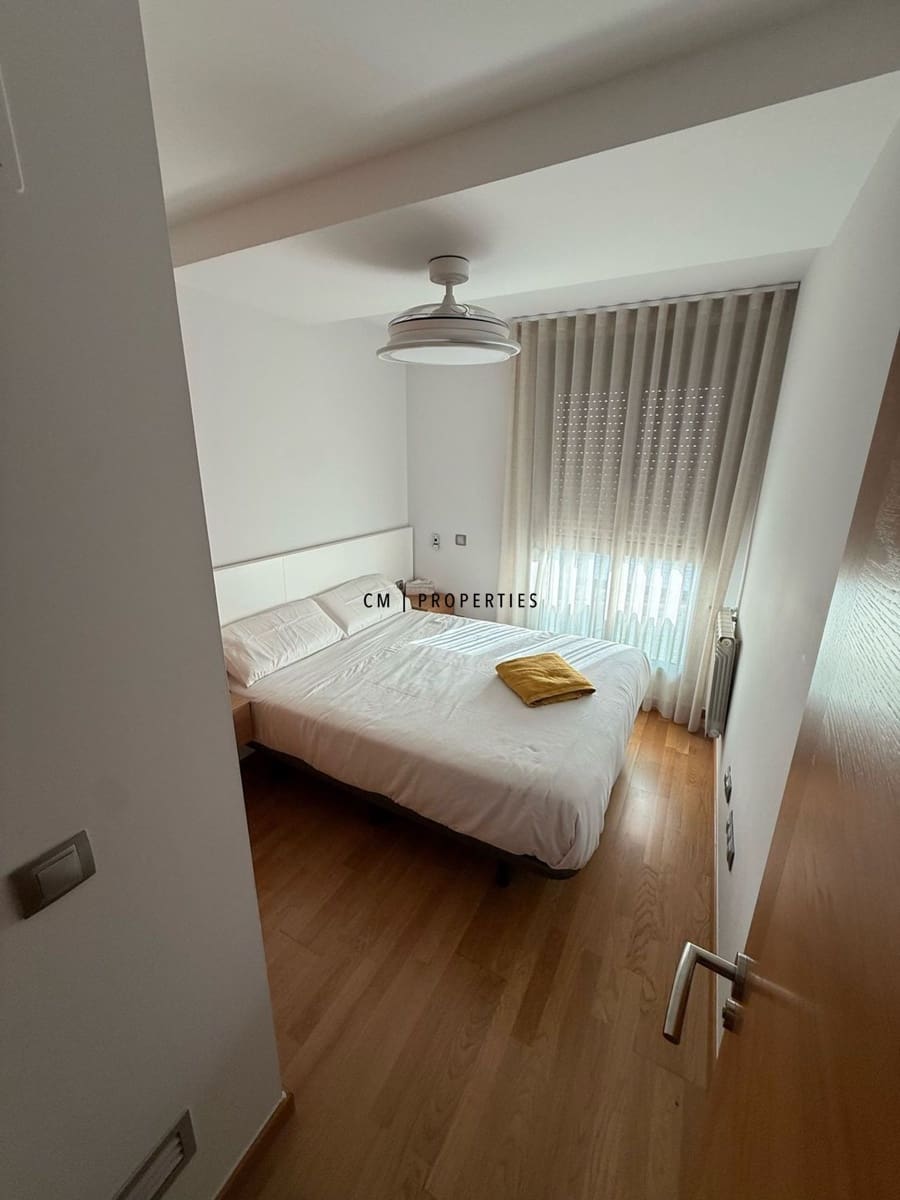 Appartement de 3 chambres à louer à Valence ville avec piscine garage - 2 700 € (Ref: 9548959)