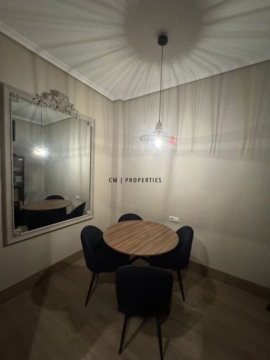 3 soveværelse Lejlighed til leje i Valencia by - € 1.590 (Ref: 9549919)