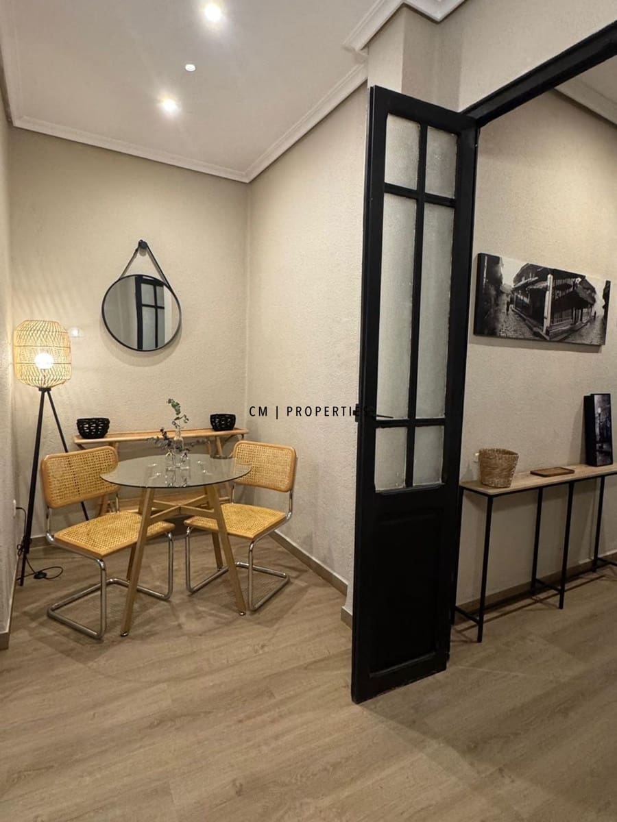 3 soveværelse Lejlighed til leje i Valencia by - € 1.590 (Ref: 9549919)