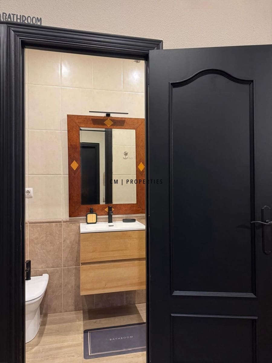 3 soveværelse Lejlighed til leje i Valencia by - € 1.590 (Ref: 9549919)