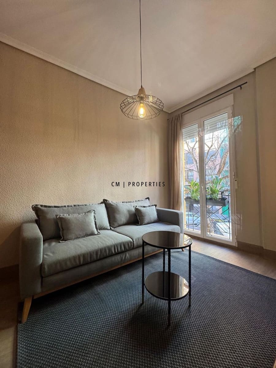 3 soveværelse Lejlighed til leje i Valencia by - € 1.590 (Ref: 9549919)