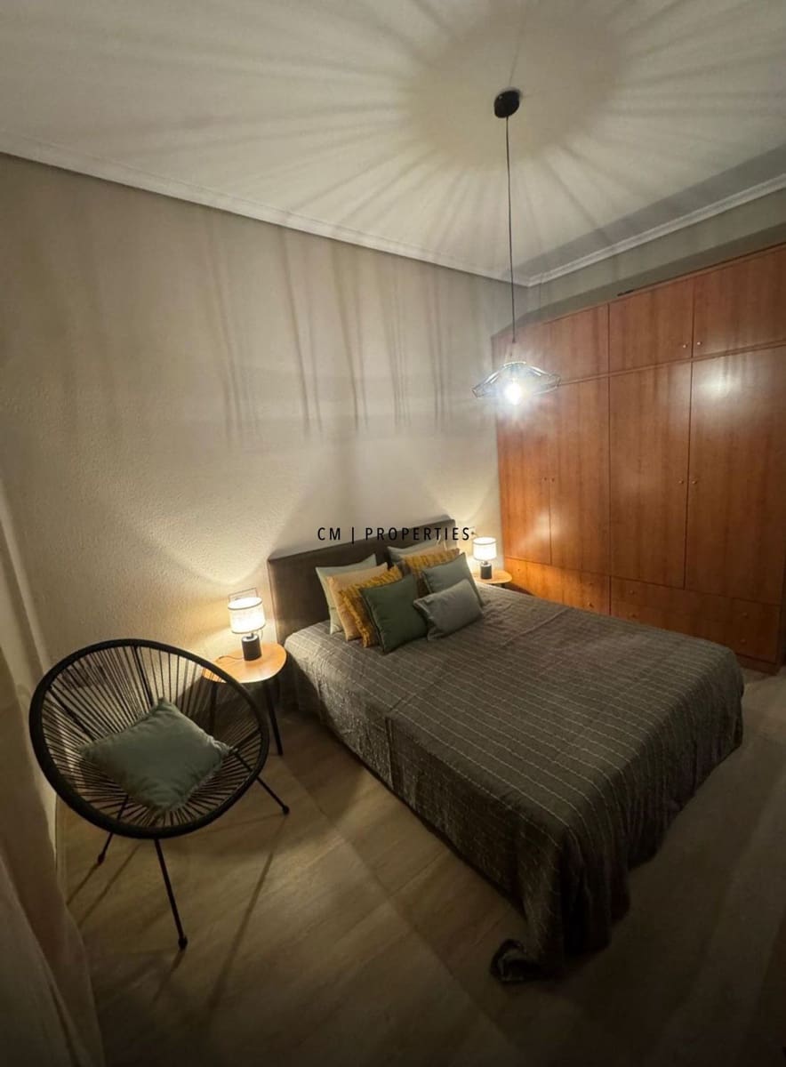 3 soveværelse Lejlighed til leje i Valencia by - € 1.590 (Ref: 9549919)