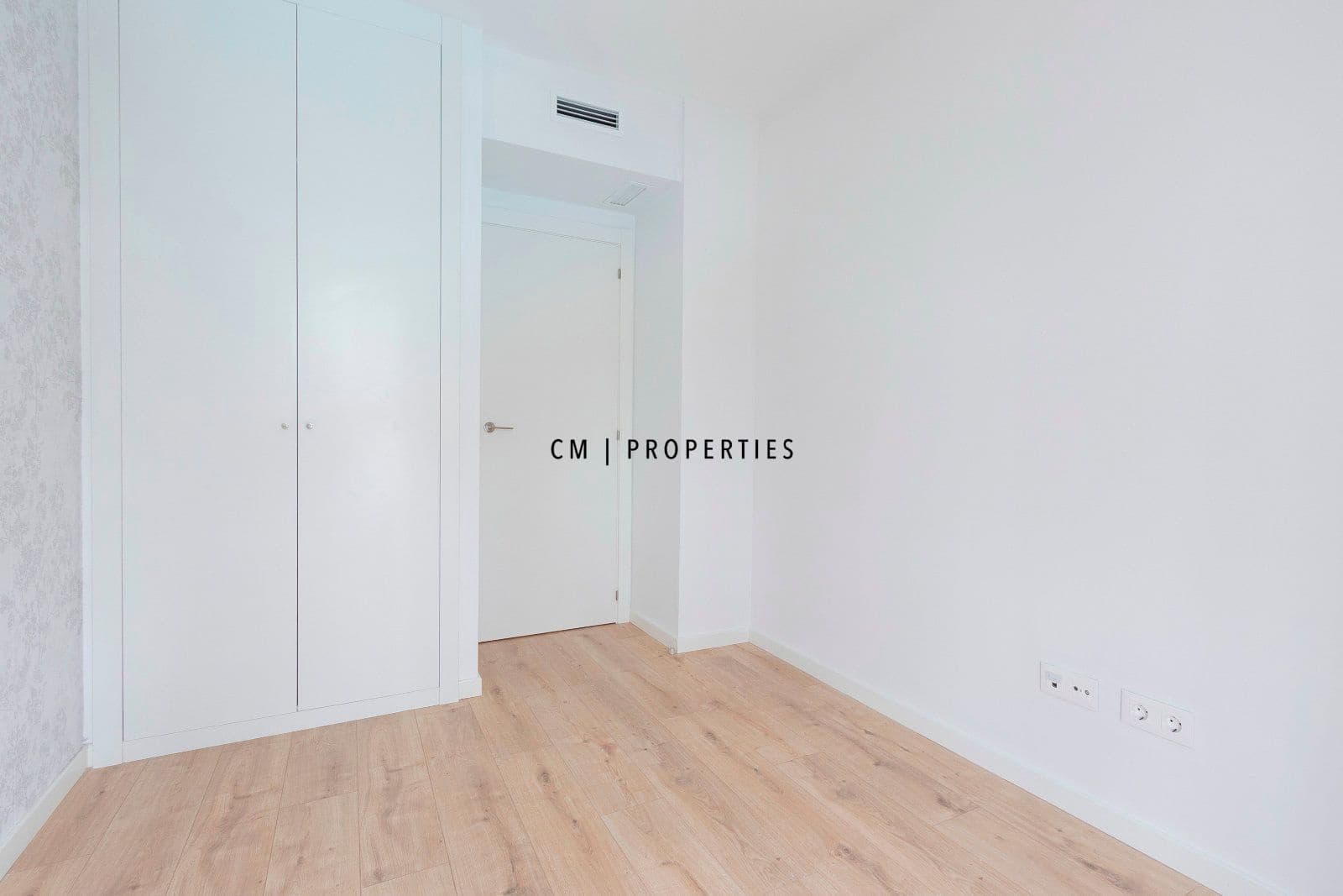 Appartement de 4 chambres à louer à Valence ville avec piscine garage - 1 950 € (Ref: 9550090)