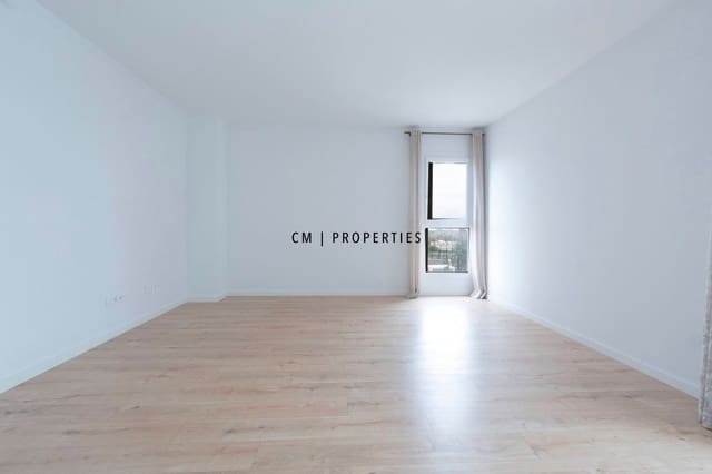 Appartement de 4 chambres à louer à Malilla, Valence ville avec piscine garage - 1 950 € (Ref: 9550090)