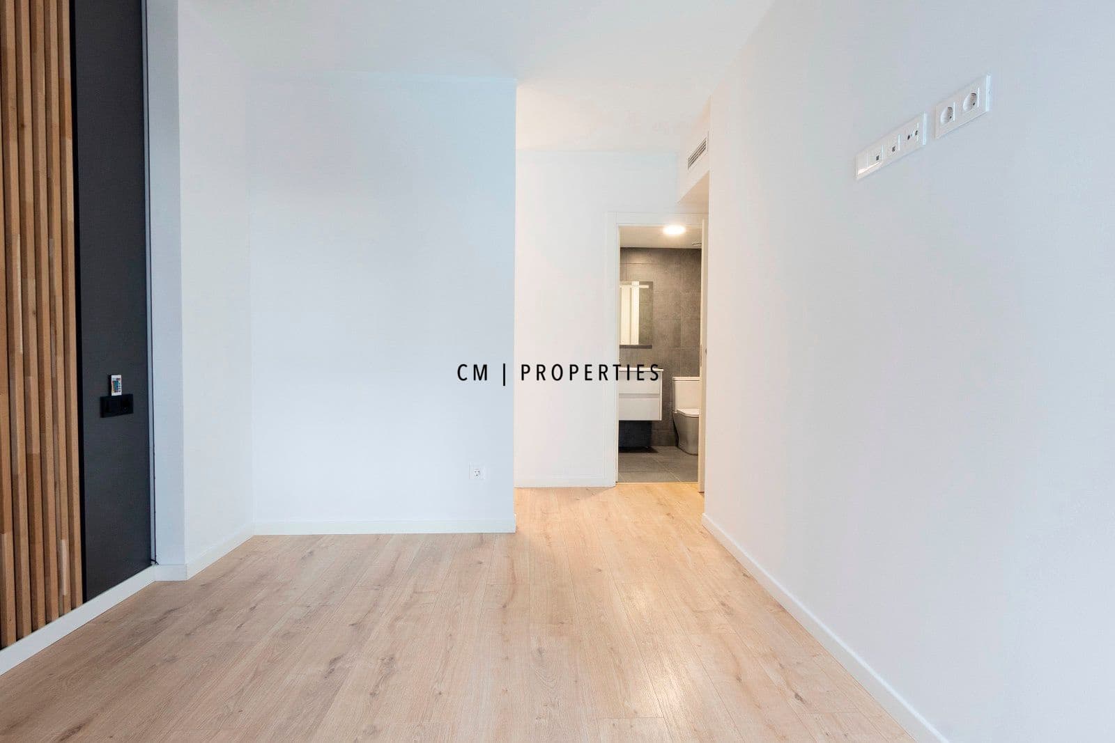 Appartement de 4 chambres à louer à Valence ville avec piscine garage - 1 950 € (Ref: 9550090)