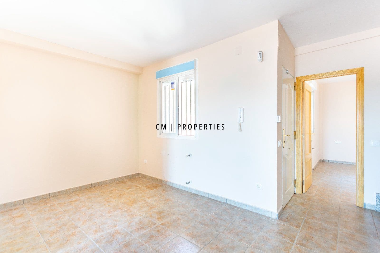 Chalet de 4 habitaciones en Torás en alquiler con piscina garaje - 800 € (Ref: 9552604)