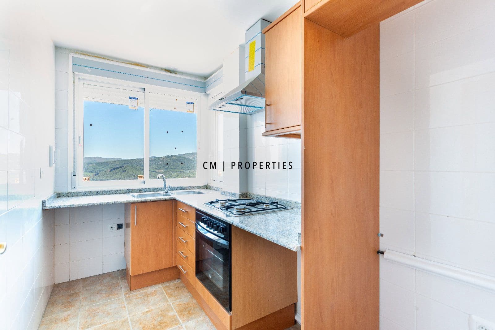 Chalet de 4 habitaciones en Torás en alquiler con piscina garaje - 800 € (Ref: 9552604)