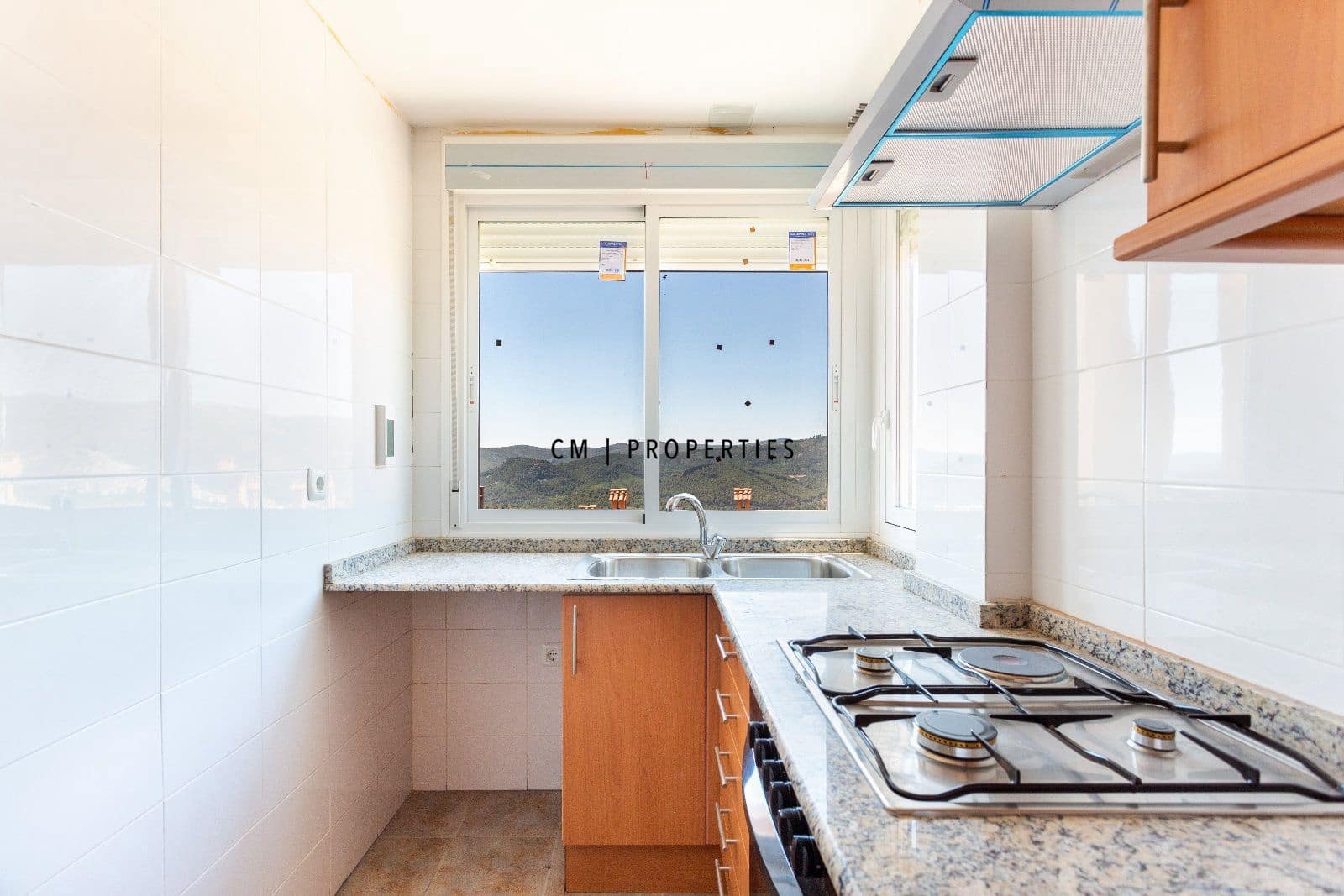 Chalet de 4 habitaciones en Torás en alquiler con piscina garaje - 800 € (Ref: 9552604)