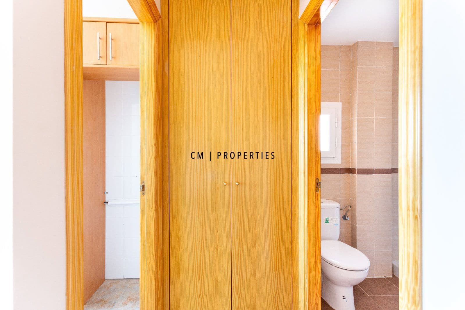 Chalet de 4 habitaciones en Torás en alquiler con piscina garaje - 800 € (Ref: 9552604)