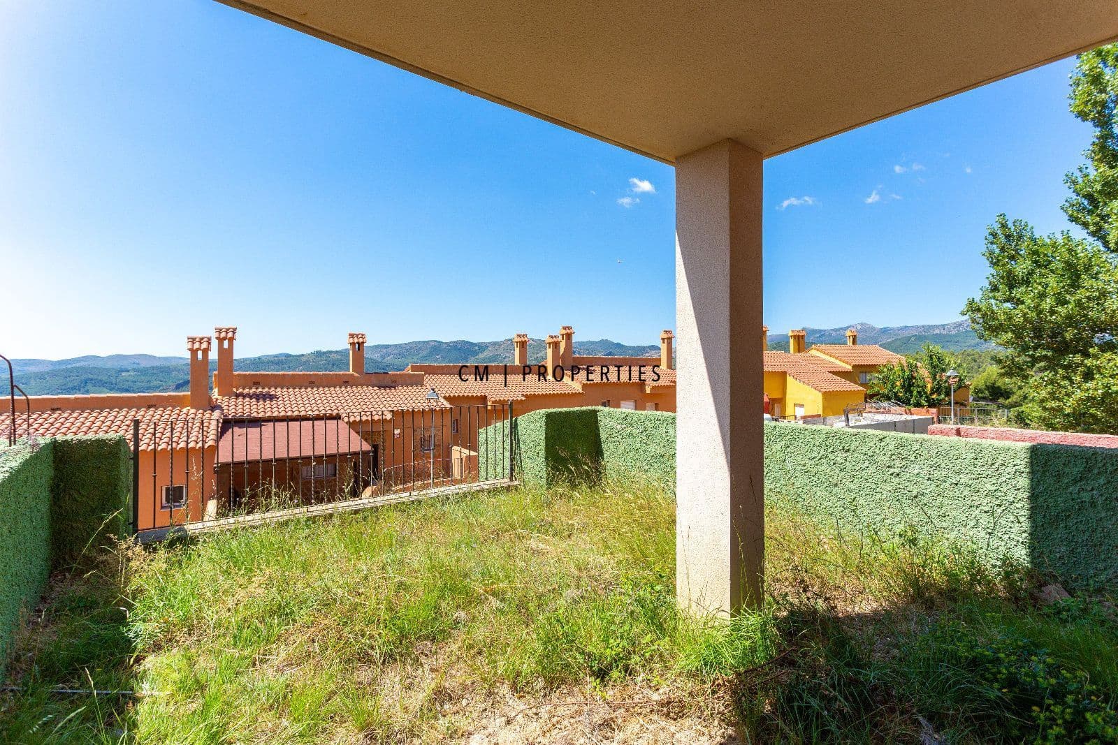 Chalet de 4 habitaciones en Torás en alquiler con piscina garaje - 800 € (Ref: 9552604)