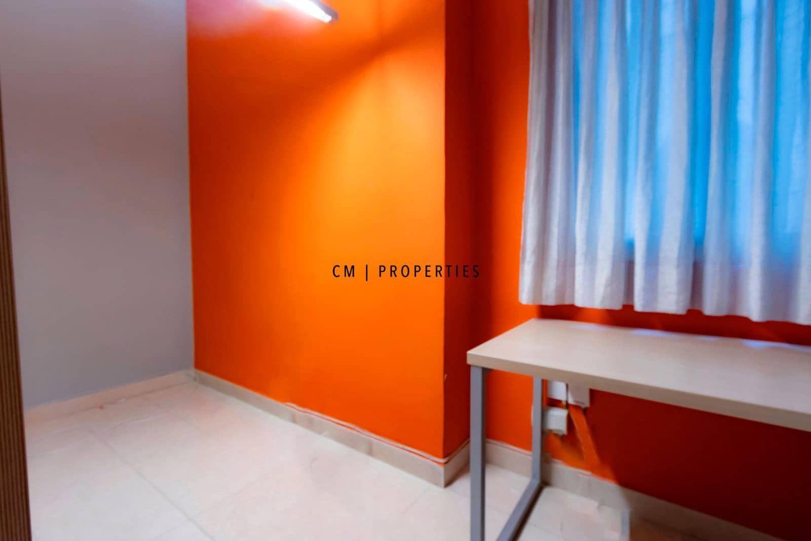 Office for rent in Valencia city - € 2,200 (Ref: 9559486)