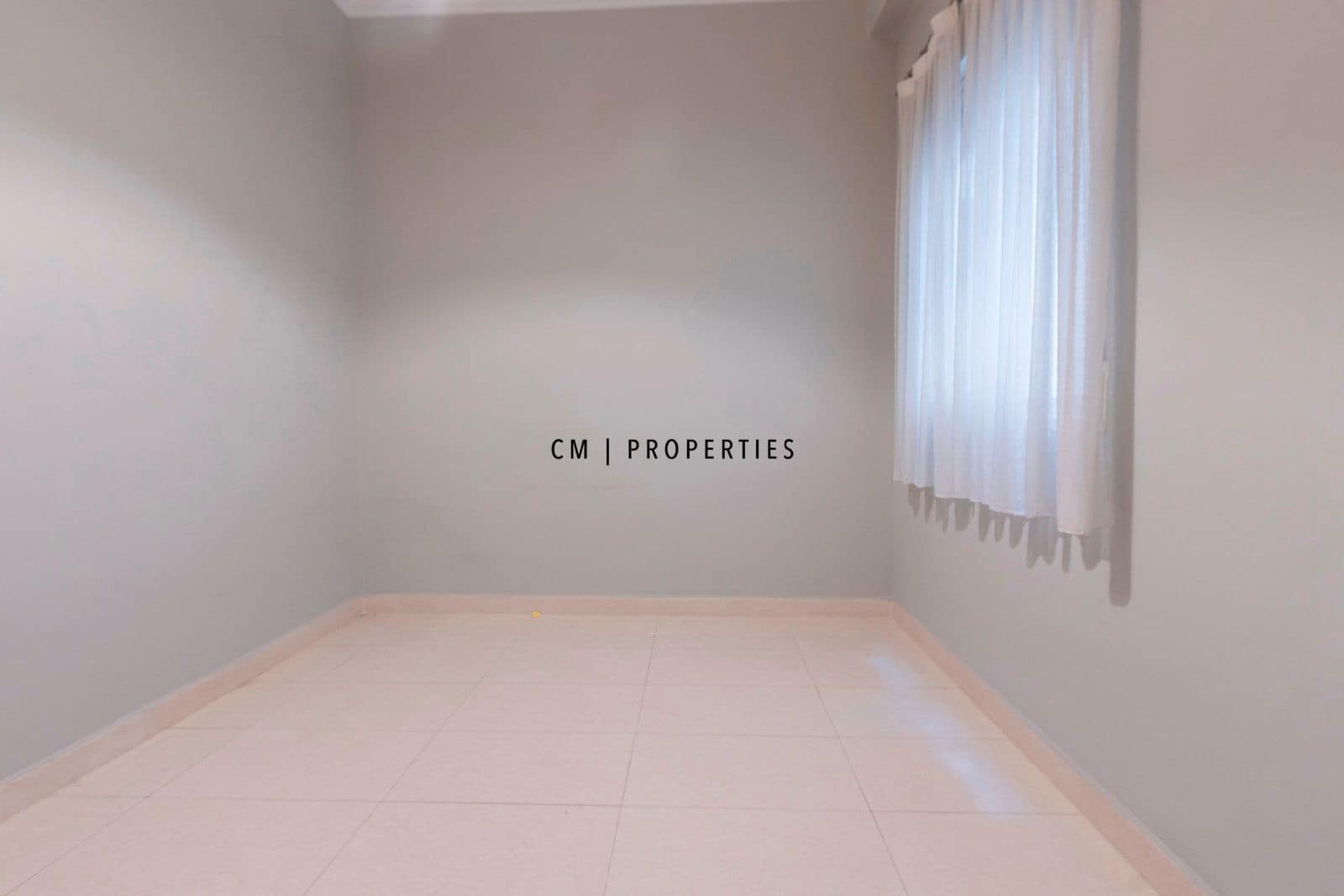 Office for rent in Valencia city - € 2,200 (Ref: 9559486)