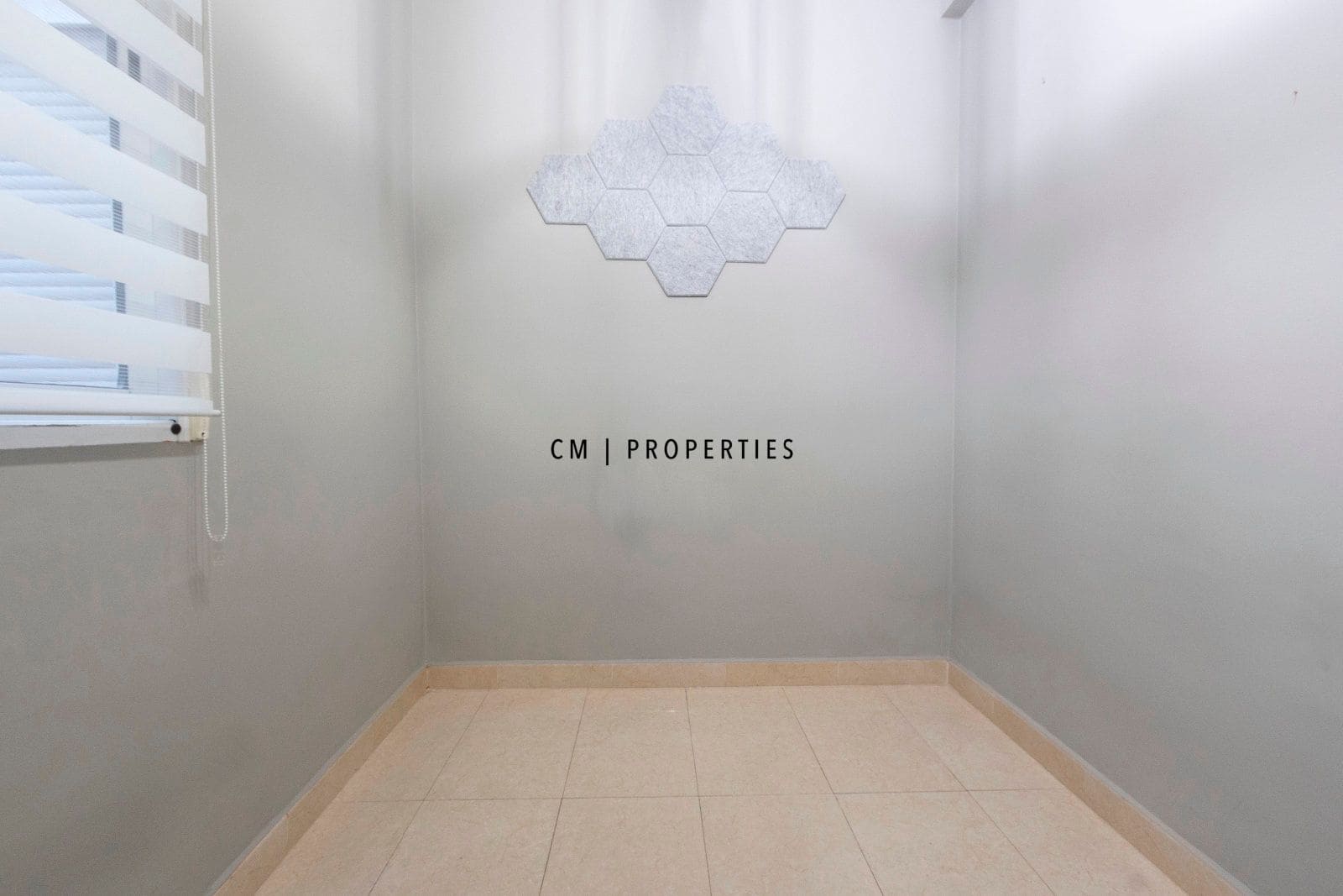 Office for rent in Valencia city - € 2,200 (Ref: 9559486)