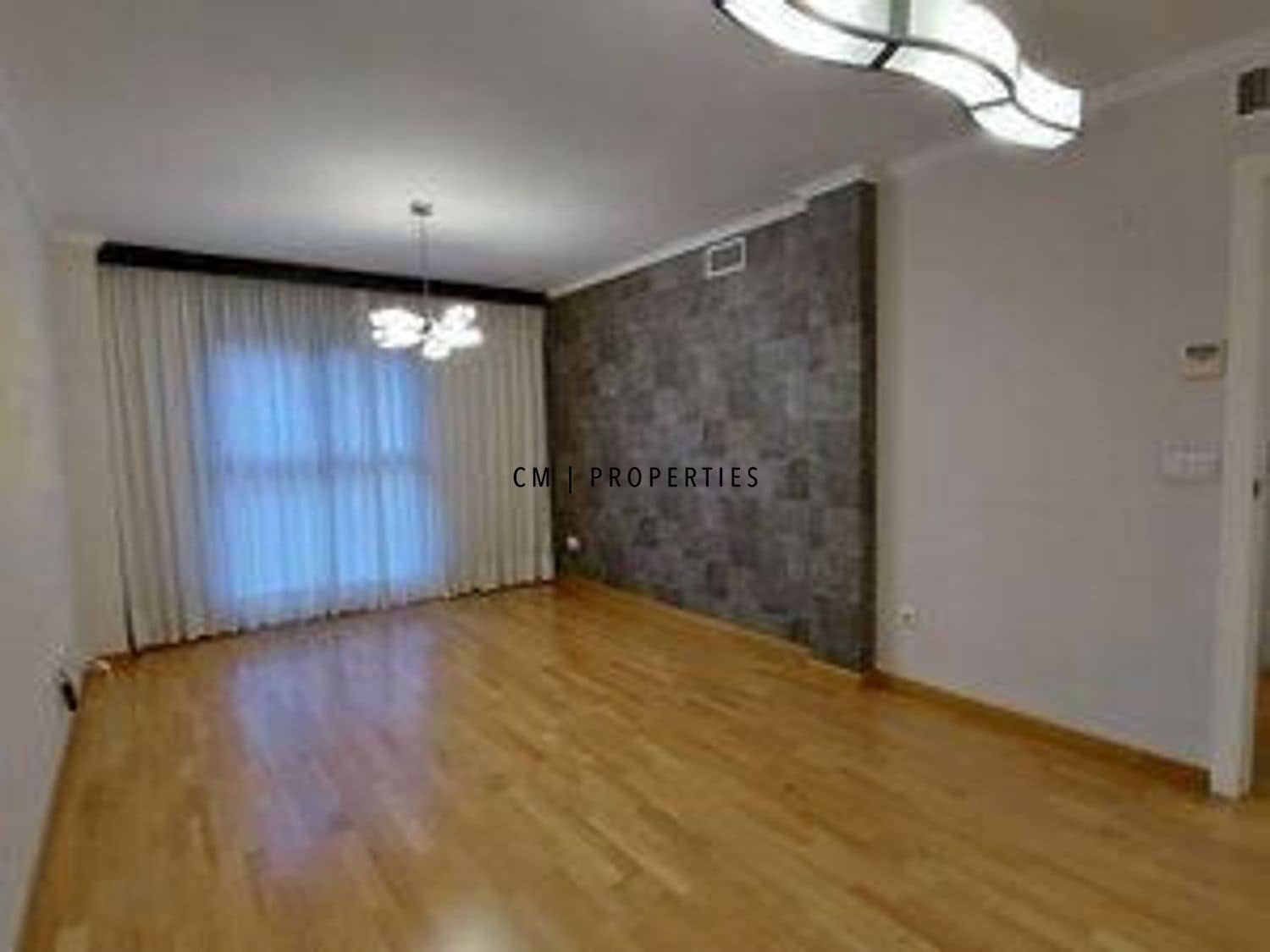 3 soveværelse Lejlighed til leje i Valencia by med swimmingpool garage - € 1.350 (Ref: 9562579)