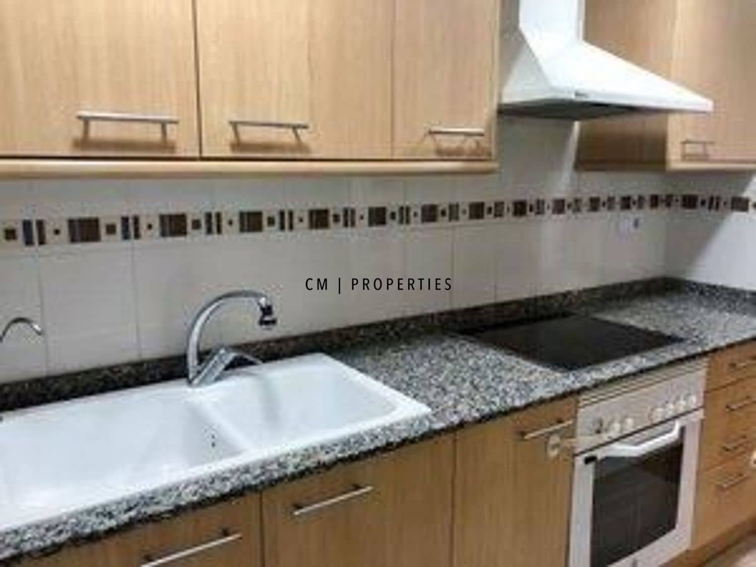 3 soveværelse Lejlighed til leje i Valencia by med swimmingpool garage - € 1.350 (Ref: 9562579)