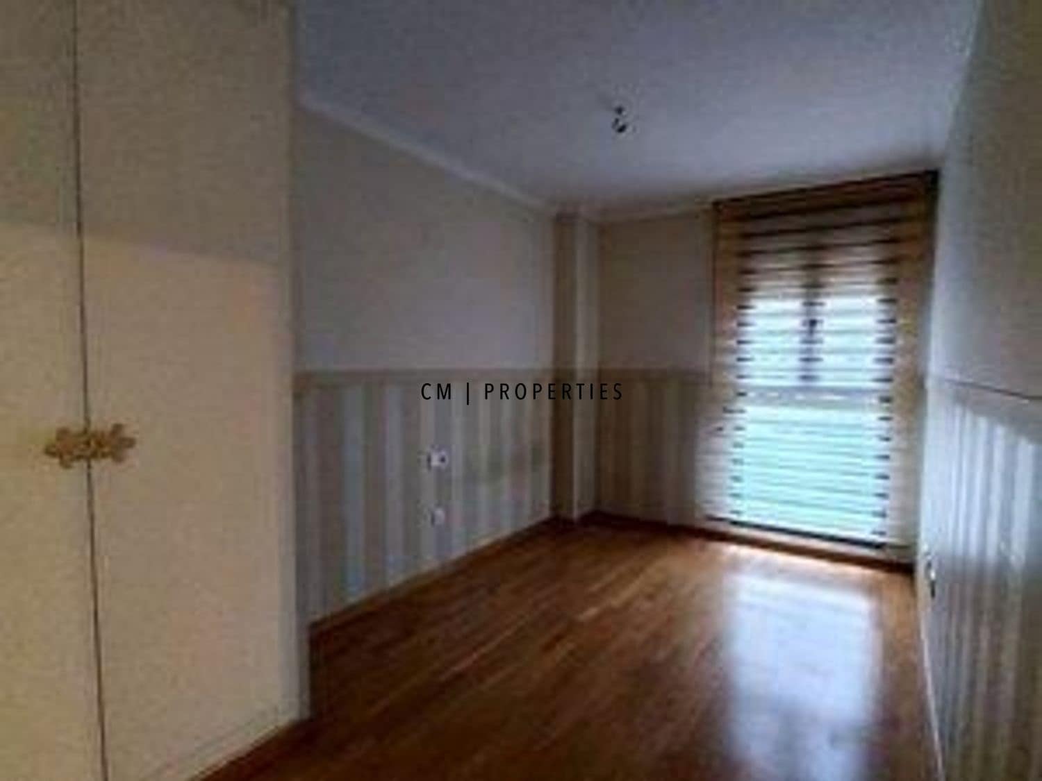 3 soveværelse Lejlighed til leje i Valencia by med swimmingpool garage - € 1.350 (Ref: 9562579)