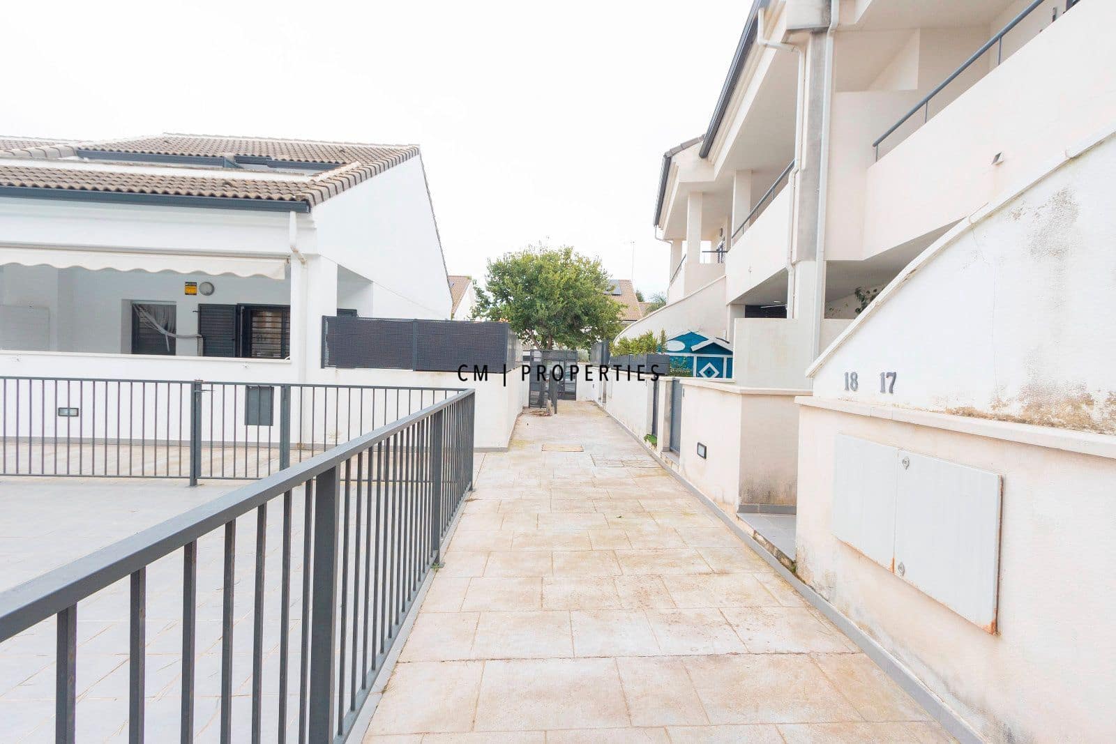 2 bedroom Townhouse for rent in Sagunto / Sagunt with pool garage - € 1,800 (Ref: 9564055)